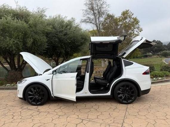 TESLA MODEL X 2019 5YJXCBE26KF151246 image TESLA MODEL X 2019 5YJXCBE26KF151246 image